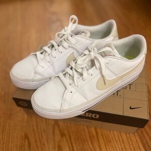 Women’s Nike Court Legacy Sneakers